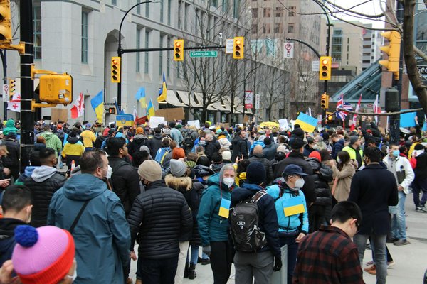 Perruque glueless prête à porter : beauté naturelle simplifiée